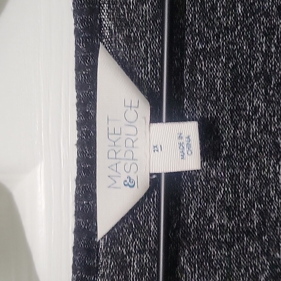 Women's size 2X sweater - Picture 2 of 3